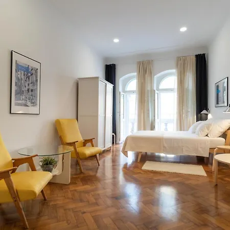 Apartman Mimi Carera & *