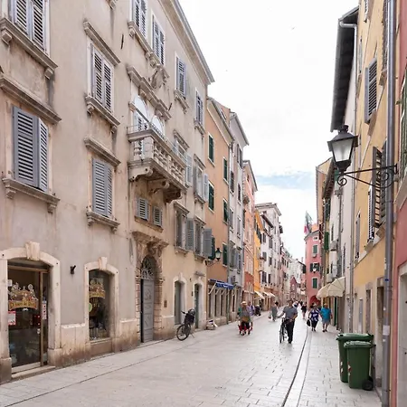 Lejlighed Mimi Carera & *